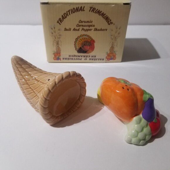 RUSS Cornucopia Thanksgiving Salt & Pepper Shaker set w/original box Russ #15603 - Picture 7 of 11